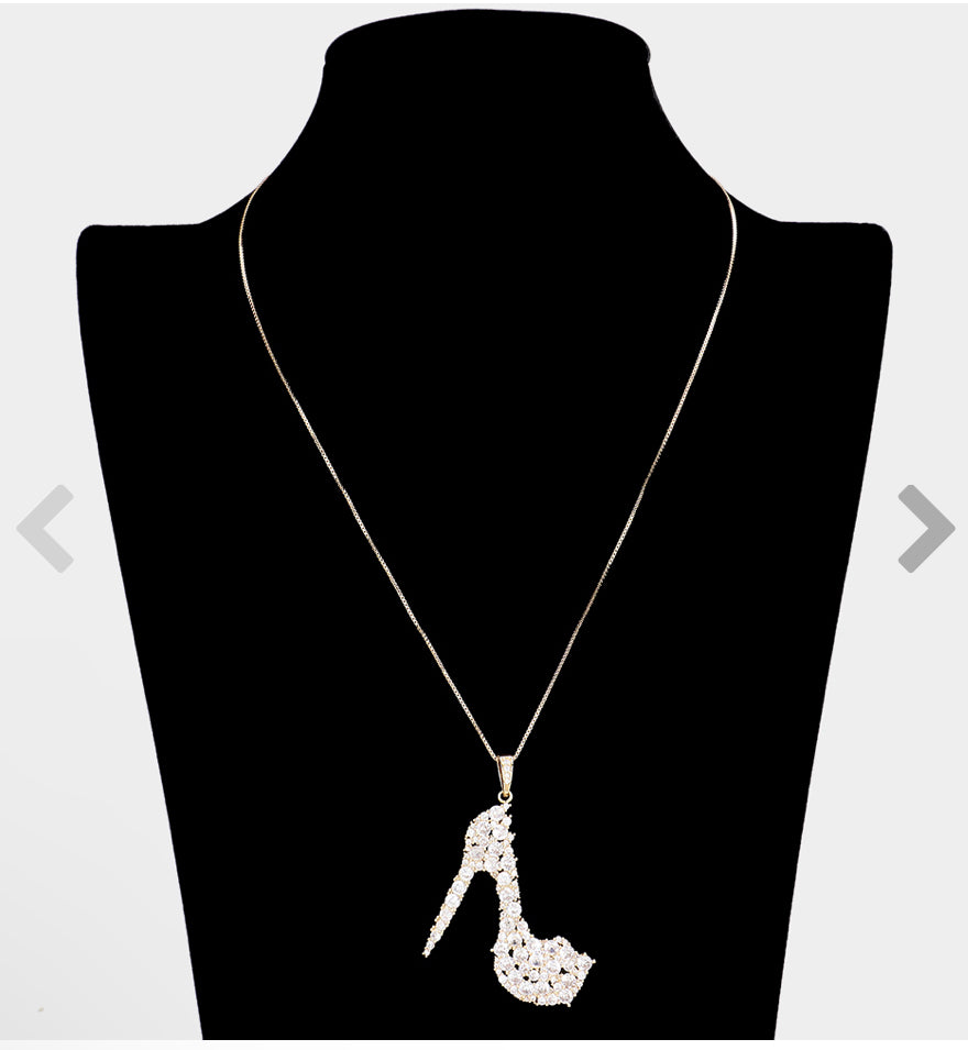 Stiletto pendant w/chain